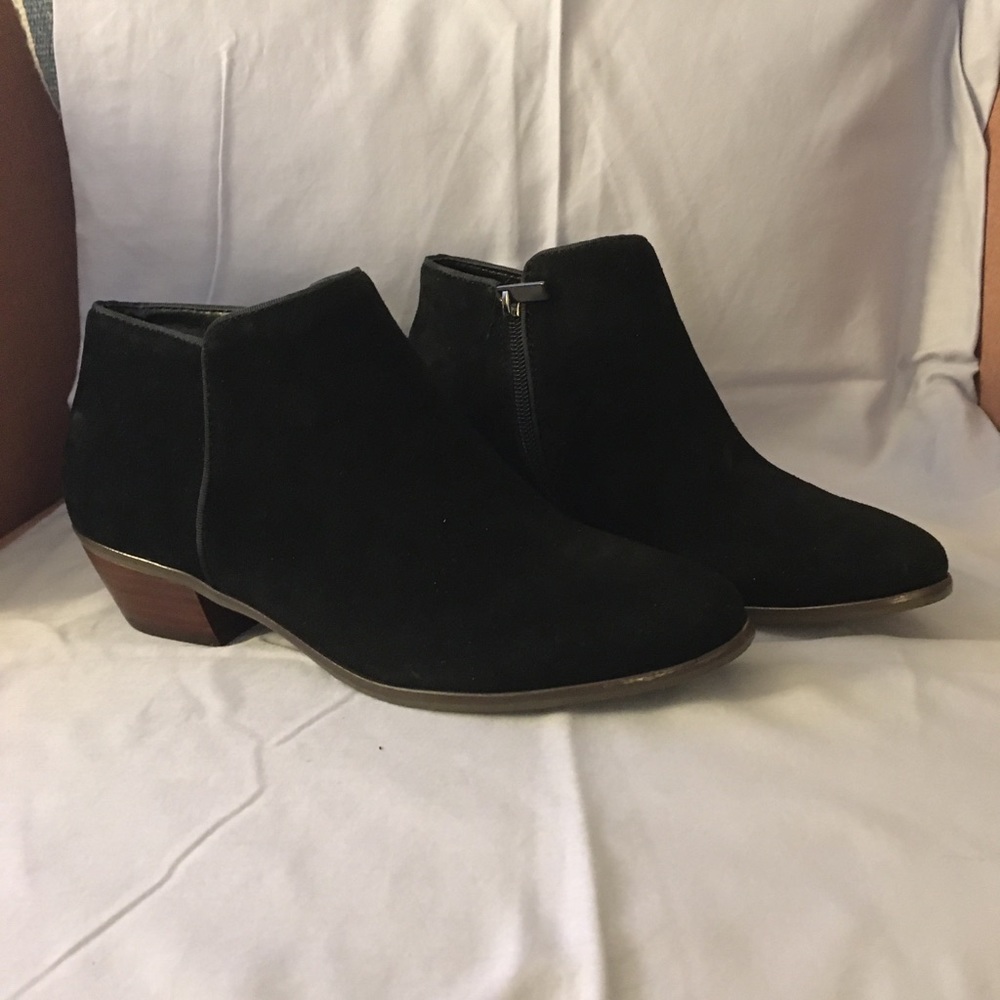 Crown Vintage Black Suede Ankle Booties